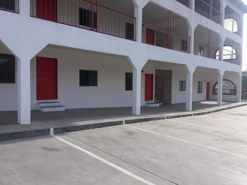 Adanesne Apartments 엔세나다 외부 사진